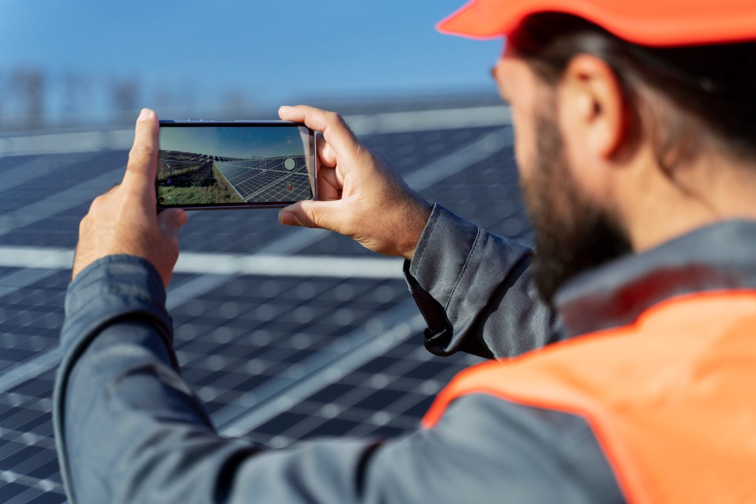 Augmented reality for energy sector photovoltaic field